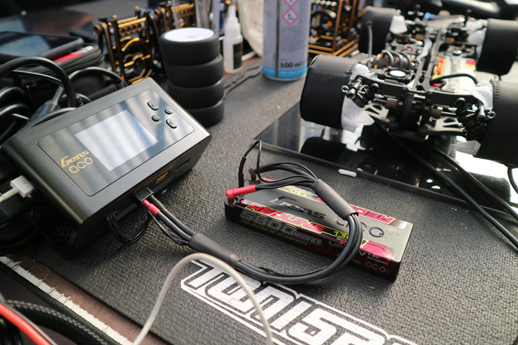 IMARS Dual双通道智能平衡充电器车模电池应用