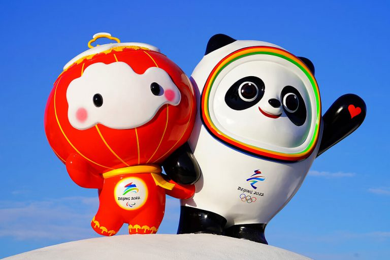 2022年冬奥会和2022年冬残奥会官方吉祥物