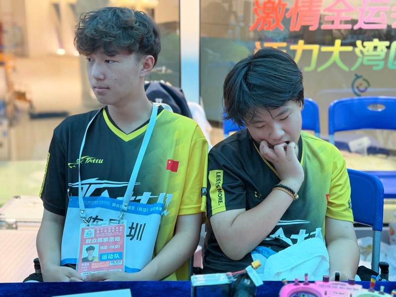 小白、果果，