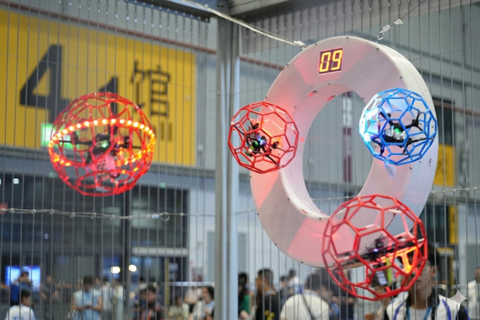 无人机足球 无人机足球