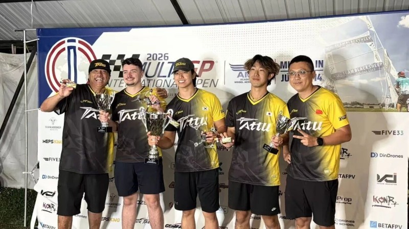 Tattu飞手合影 Tattu飞手合影
